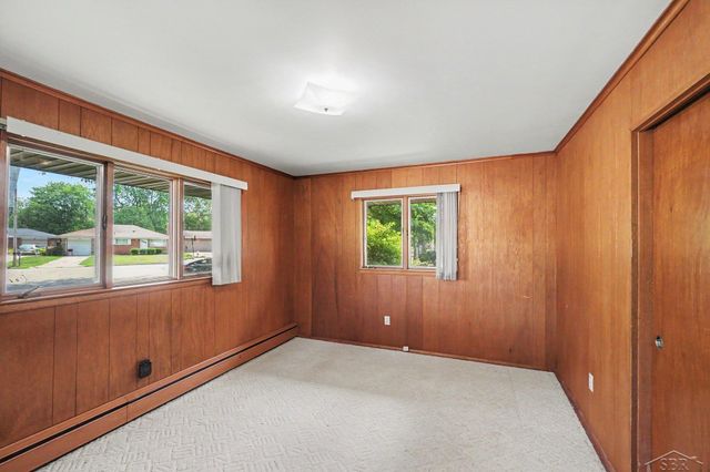 3 Northmoor Road, Saginaw, MI 48602