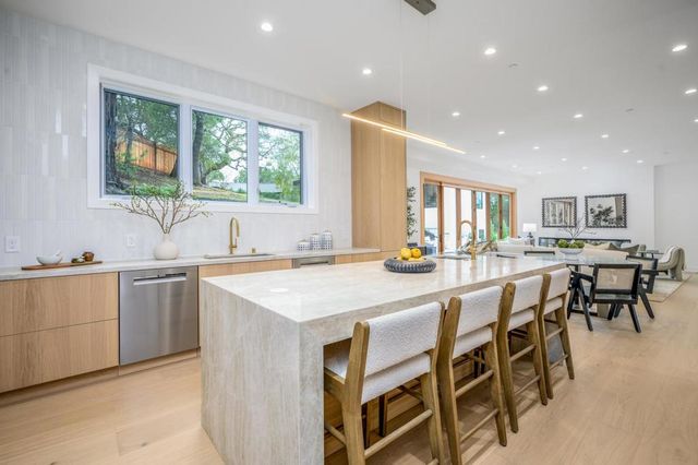 601 Joandra Court, Los Altos, CA 94024