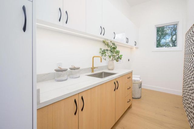 601 Joandra Court, Los Altos, CA 94024