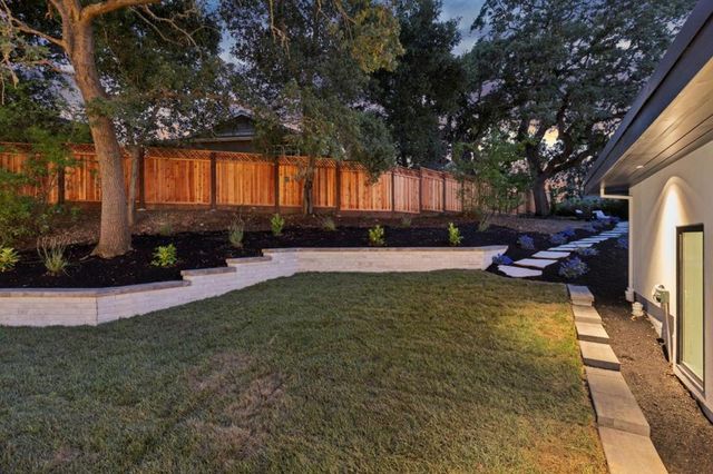 601 Joandra Court, Los Altos, CA 94024