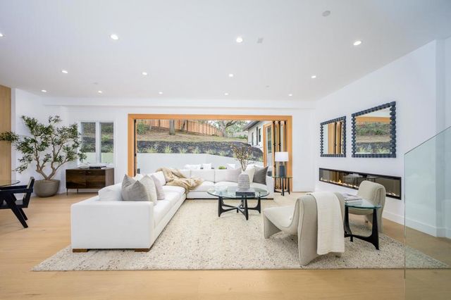 601 Joandra Court, Los Altos, CA 94024