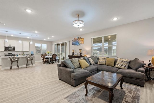 31707 BROADWATER AVENUE, Leesburg, FL 34748