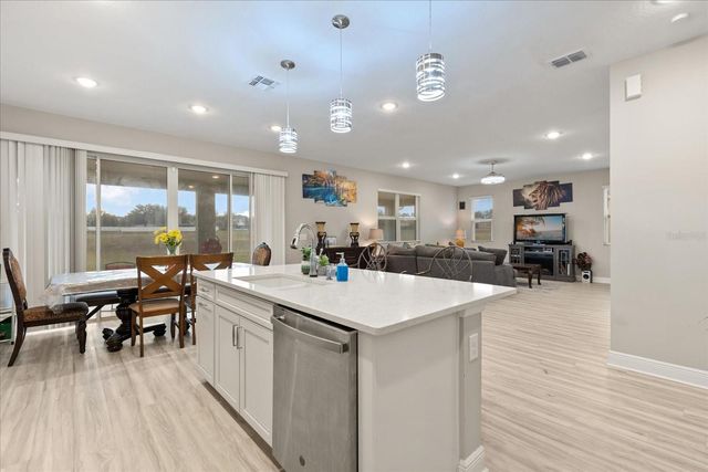 31707 BROADWATER AVENUE, Leesburg, FL 34748