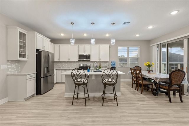 31707 BROADWATER AVENUE, Leesburg, FL 34748