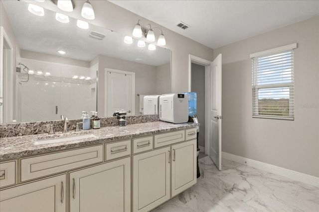 31707 BROADWATER AVENUE, Leesburg, FL 34748