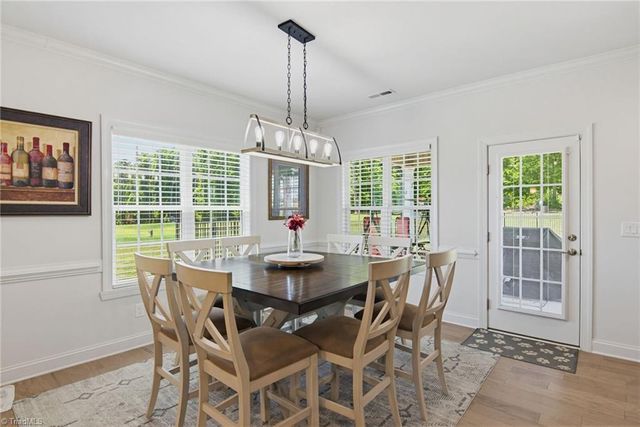 5009 Labella Court, Kernersville, NC 27284