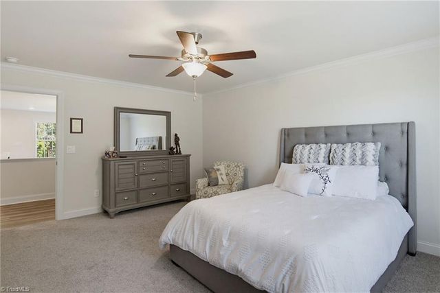 5009 Labella Court, Kernersville, NC 27284