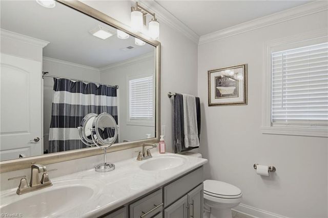 5009 Labella Court, Kernersville, NC 27284
