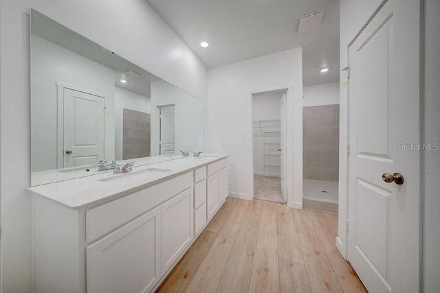 5126 FLAXLEAF ST, St Cloud, FL 34769