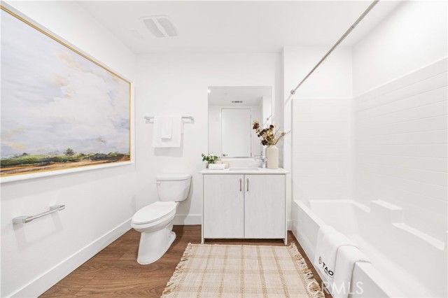 709 E Walnut Street 222, Pasadena, CA 91101