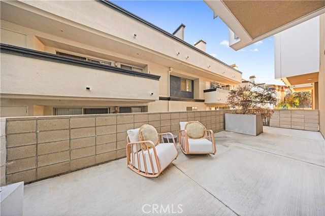 709 E Walnut Street 222, Pasadena, CA 91101