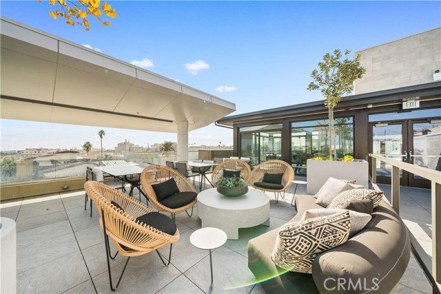 709 E Walnut Street 222, Pasadena, CA 91101