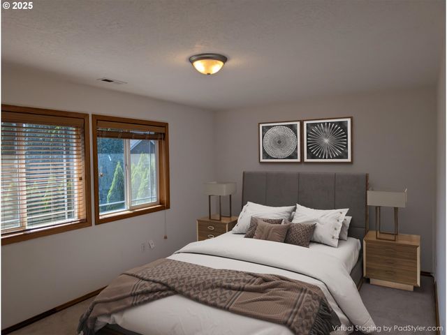 31811 Nw BELGIUM Ct, North Plains, OR 97133