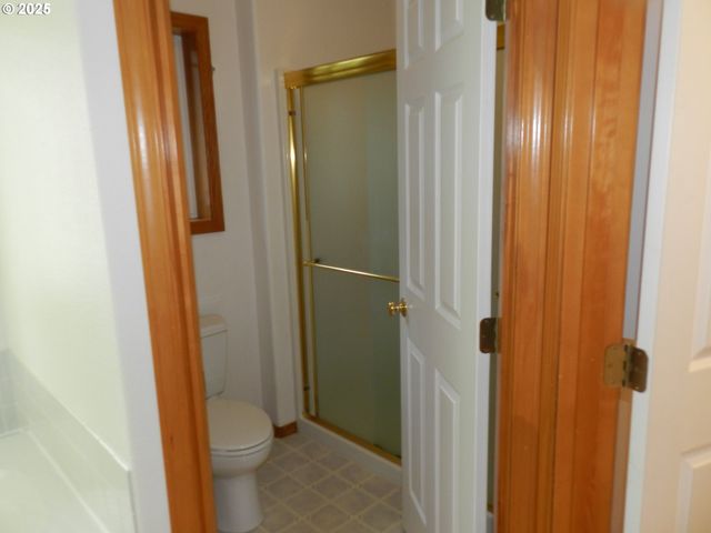 31811 Nw BELGIUM Ct, North Plains, OR 97133