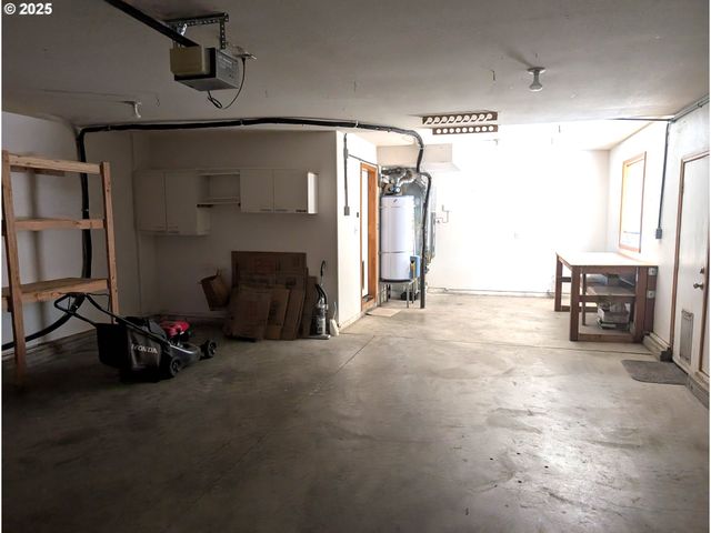 31811 Nw BELGIUM Ct, North Plains, OR 97133