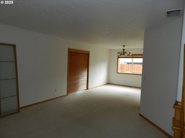 31811 Nw BELGIUM Ct, North Plains, OR 97133