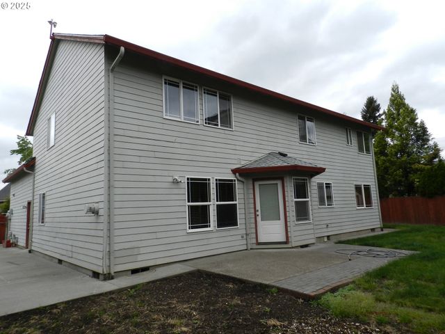 31811 Nw BELGIUM Ct, North Plains, OR 97133