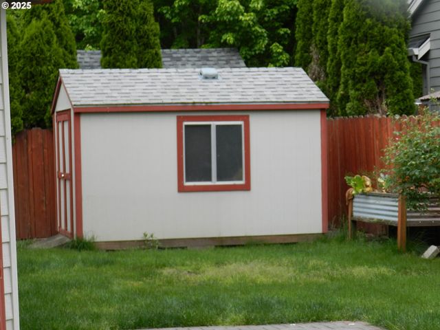 31811 Nw BELGIUM Ct, North Plains, OR 97133