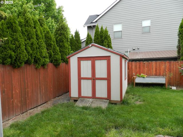 31811 Nw BELGIUM Ct, North Plains, OR 97133