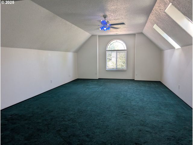 31811 Nw BELGIUM Ct, North Plains, OR 97133