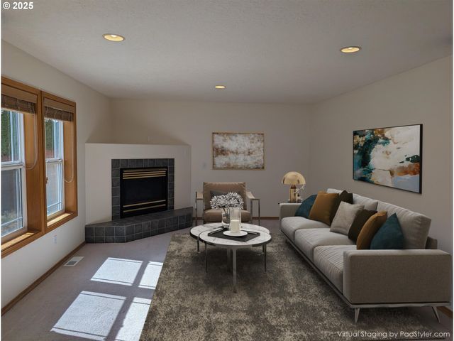 31811 Nw BELGIUM Ct, North Plains, OR 97133