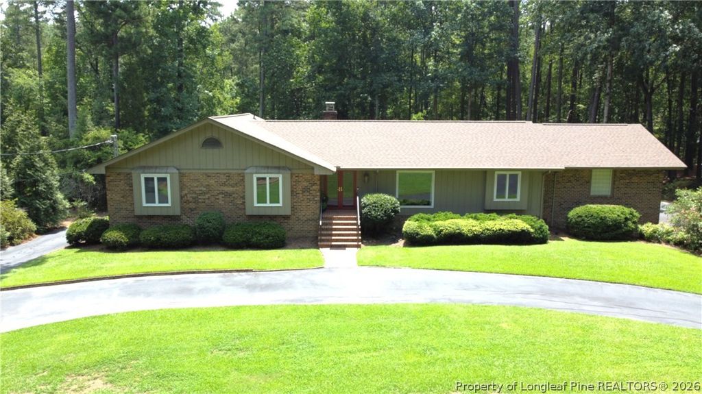 607 Pineknoll Drive, Sanford, NC 27330 — exterior