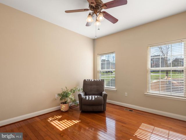 527 CENTENNIAL AVE, Gilbertsville, PA 19525