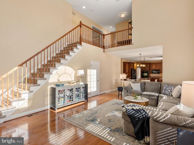 527 CENTENNIAL AVE, Gilbertsville, PA 19525