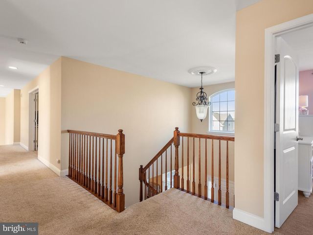 527 CENTENNIAL AVE, Gilbertsville, PA 19525