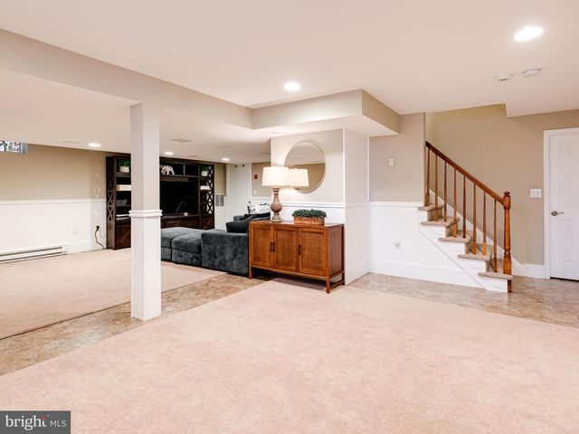 527 CENTENNIAL AVE, Gilbertsville, PA 19525
