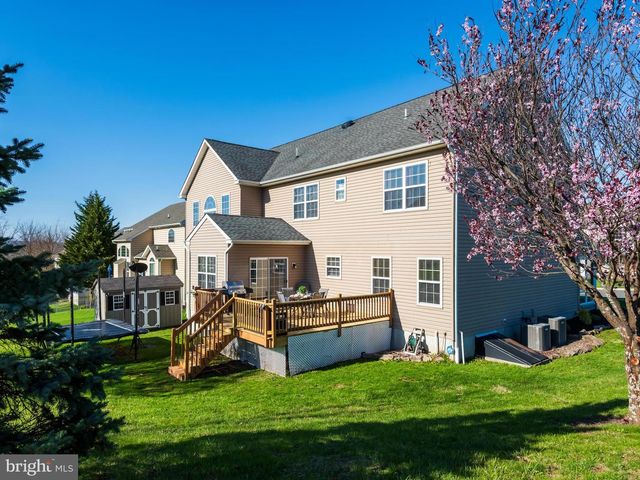 527 CENTENNIAL AVE, Gilbertsville, PA 19525