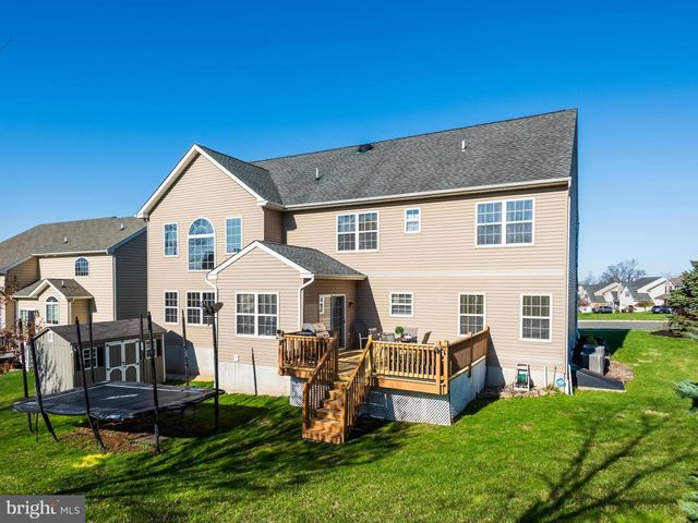 527 CENTENNIAL AVE, Gilbertsville, PA 19525