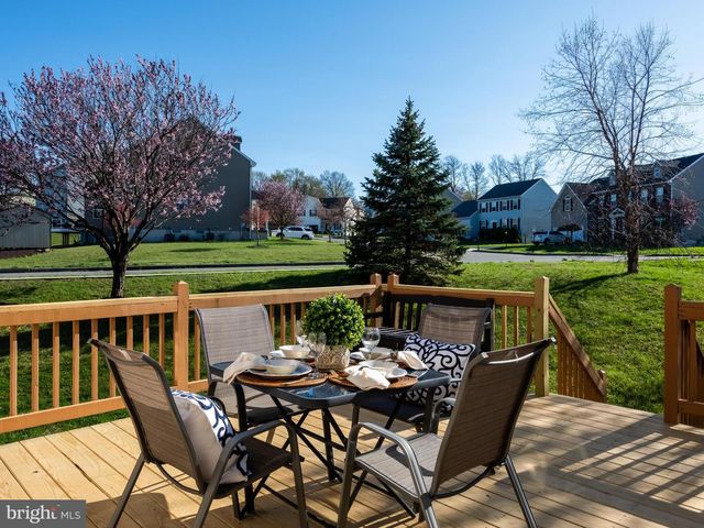 527 CENTENNIAL AVE, Gilbertsville, PA 19525