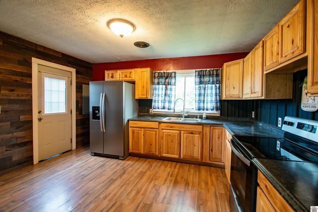 11570 Ogden Landing Rd, Kevil, KY 42053