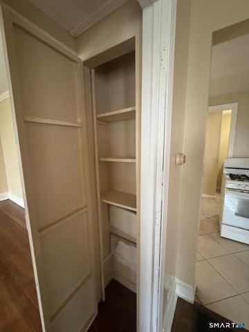 45 Dover Street 1R, Bridgeport, CT 06610