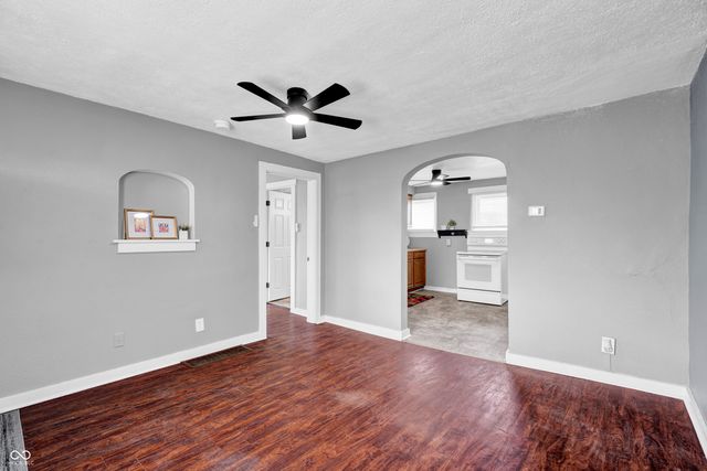 303 Hope Avenue, Columbus, IN 47201