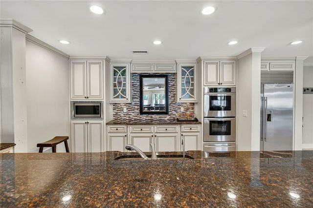 6576 Yacht Club Road, Flowery Branch, GA 30542