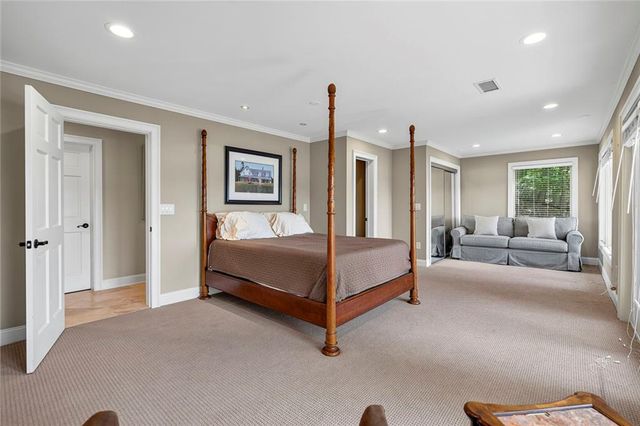 6576 Yacht Club Road, Flowery Branch, GA 30542