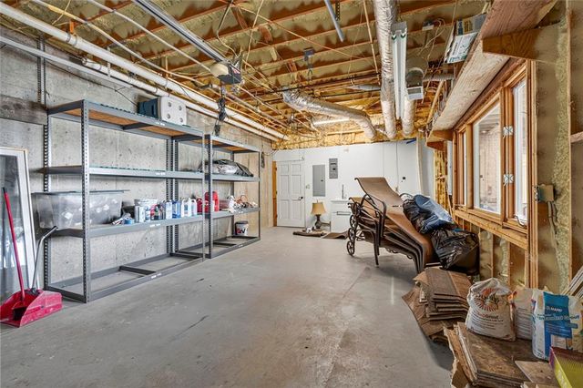 6576 Yacht Club Road, Flowery Branch, GA 30542