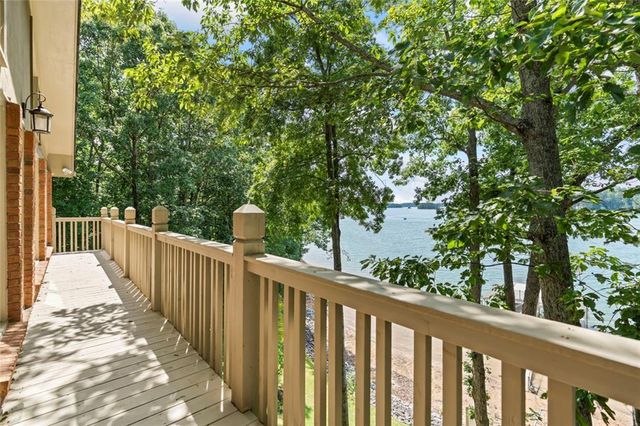 6576 Yacht Club Road, Flowery Branch, GA 30542