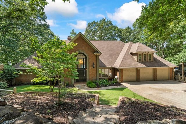 6576 Yacht Club Road, Flowery Branch, GA 30542