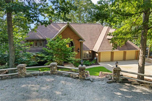 6576 Yacht Club Road, Flowery Branch, GA 30542