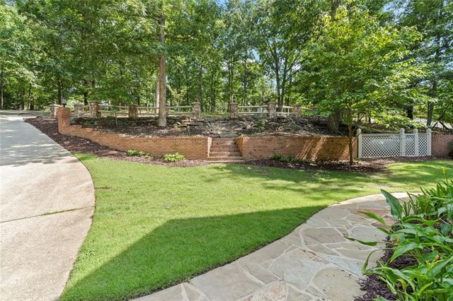 6576 Yacht Club Road, Flowery Branch, GA 30542