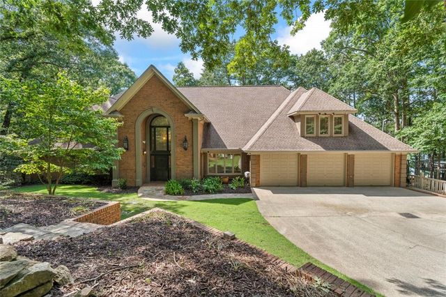 6576 Yacht Club Road, Flowery Branch, GA 30542
