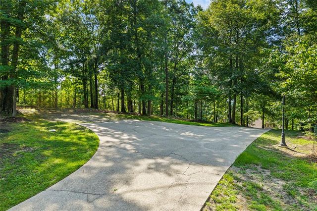 6576 Yacht Club Road, Flowery Branch, GA 30542
