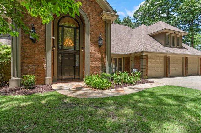 6576 Yacht Club Road, Flowery Branch, GA 30542