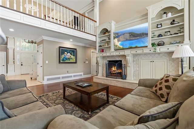 6576 Yacht Club Road, Flowery Branch, GA 30542