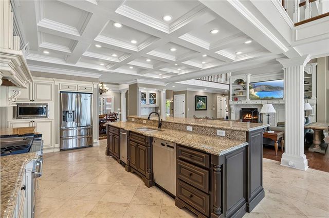 6576 Yacht Club Road, Flowery Branch, GA 30542