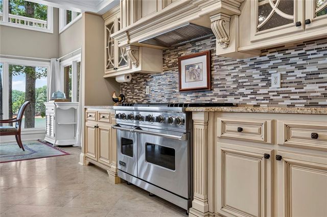 6576 Yacht Club Road, Flowery Branch, GA 30542