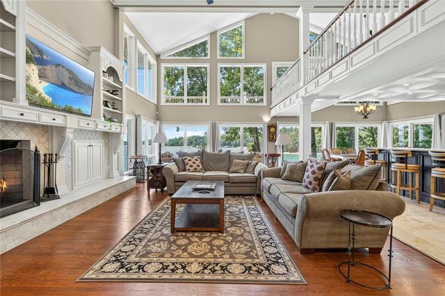6576 Yacht Club Road, Flowery Branch, GA 30542